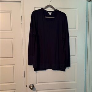 Time and Tru Black Crewneck Long Sleeve Top
